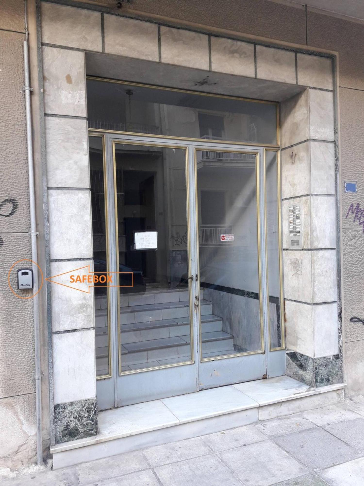 Studio Next To Agios Nikolaos Church Athens Exterior photo